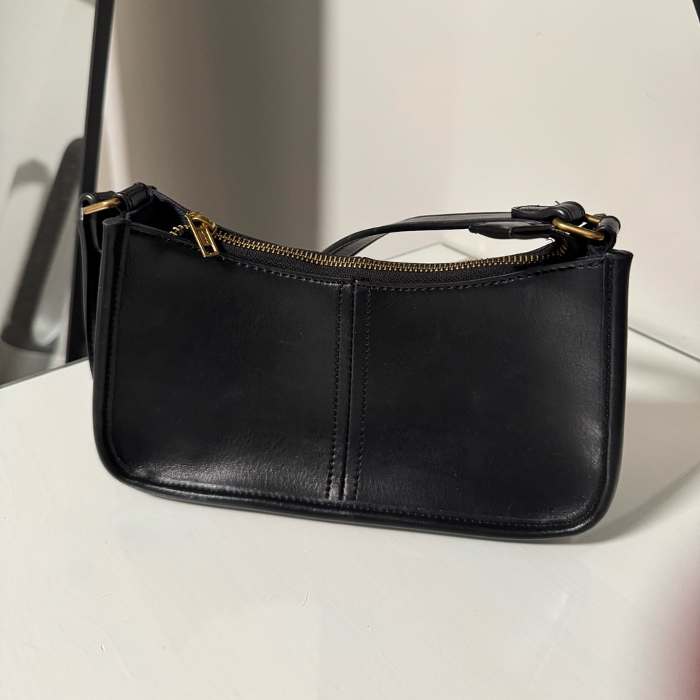 Brandy Melville Black Shoulder Bag